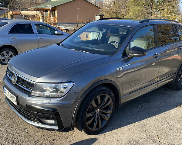 Сірий Фольксваген Тігуан, об'ємом двигуна 1.98 л та пробігом 81 тис. км за 25000 $, фото 16 на Automoto.ua