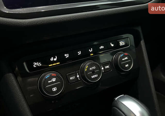 Серый Фольксваген Тигуан, объемом двигателя 2 л и пробегом 75 тыс. км за 29999 $, фото 15 на Automoto.ua