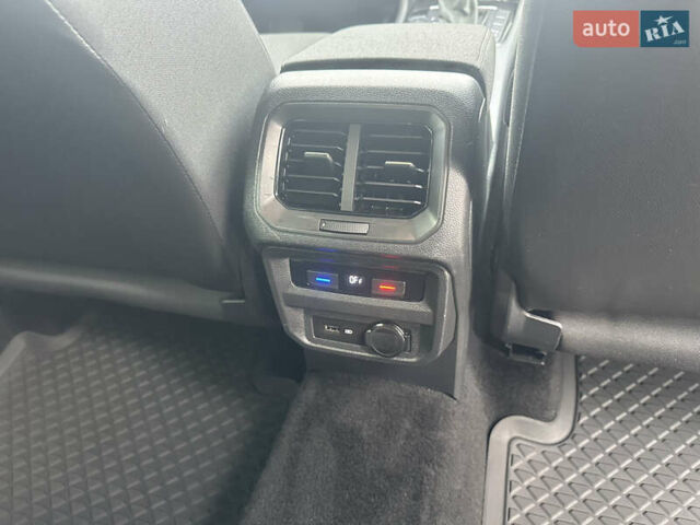 Серый Фольксваген Тигуан, объемом двигателя 1.97 л и пробегом 110 тыс. км за 24999 $, фото 79 на Automoto.ua