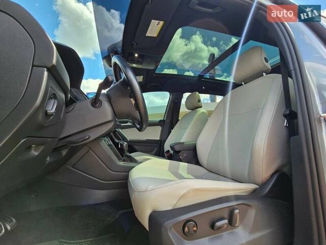 Серый Фольксваген Тигуан, объемом двигателя 1.98 л и пробегом 95 тыс. км за 21200 $, фото 4 на Automoto.ua