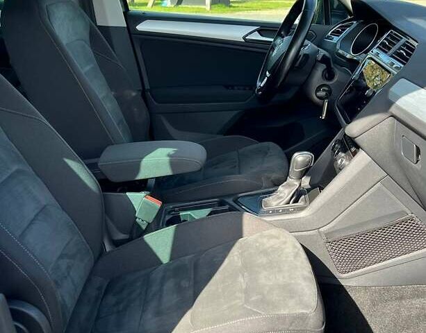 Сірий Фольксваген Тігуан, об'ємом двигуна 1.98 л та пробігом 231 тис. км за 22500 $, фото 21 на Automoto.ua