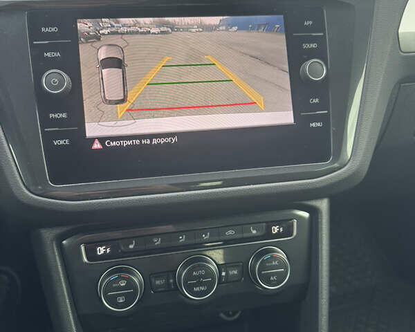 Серый Фольксваген Тигуан, объемом двигателя 1.97 л и пробегом 110 тыс. км за 24999 $, фото 102 на Automoto.ua