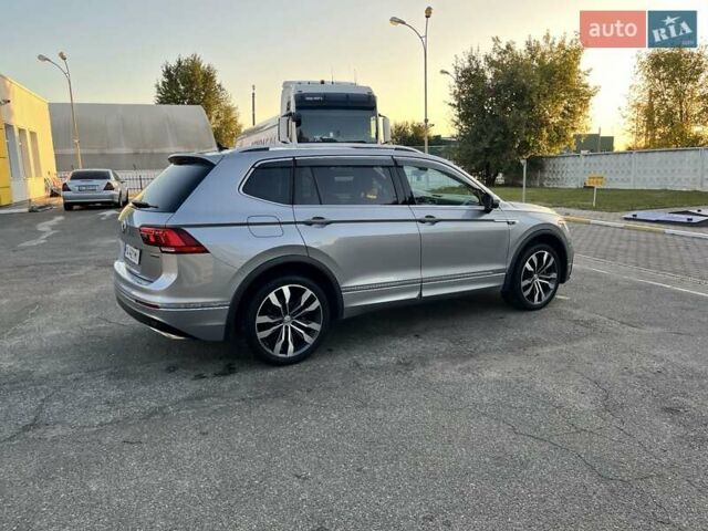 Сірий Фольксваген Тігуан, об'ємом двигуна 1.98 л та пробігом 118 тис. км за 28000 $, фото 49 на Automoto.ua