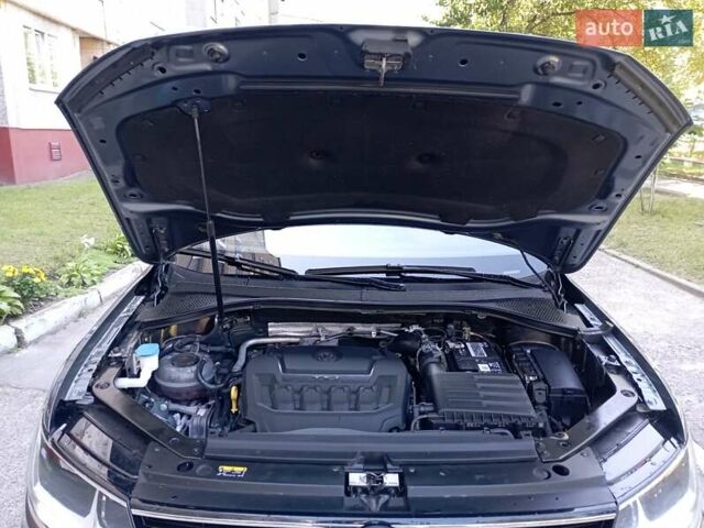 Сірий Фольксваген Тігуан, об'ємом двигуна 1.98 л та пробігом 86 тис. км за 17999 $, фото 29 на Automoto.ua