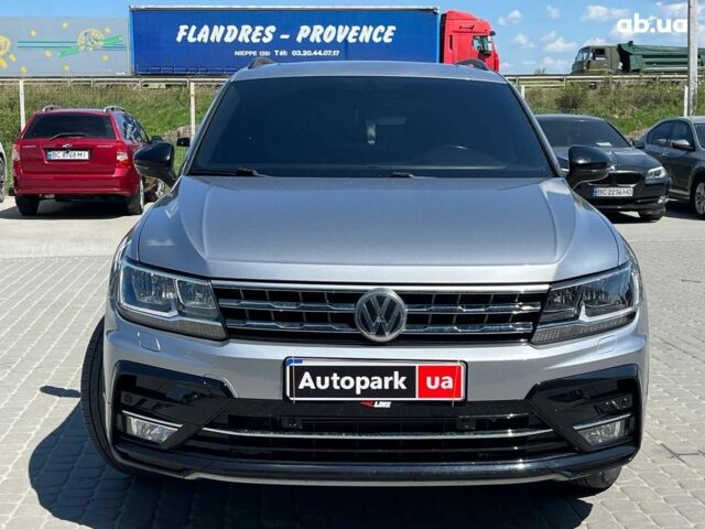 Серый Фольксваген Тигуан, объемом двигателя 2 л и пробегом 135 тыс. км за 23690 $, фото 1 на Automoto.ua