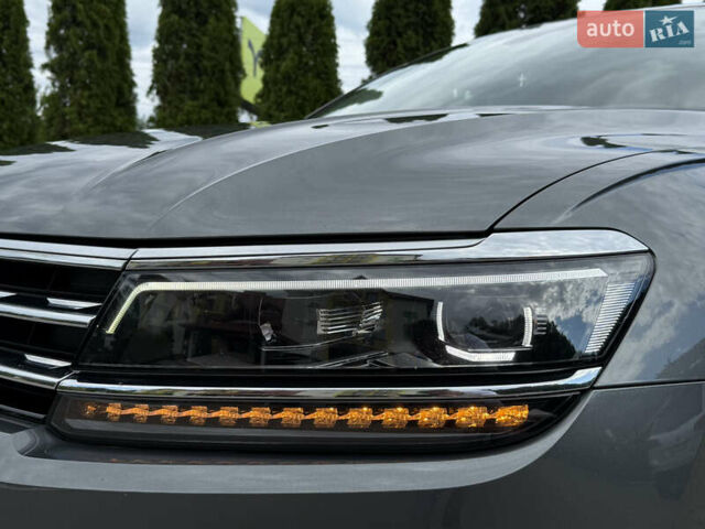 Сірий Фольксваген Тігуан, об'ємом двигуна 1.97 л та пробігом 250 тис. км за 25999 $, фото 6 на Automoto.ua
