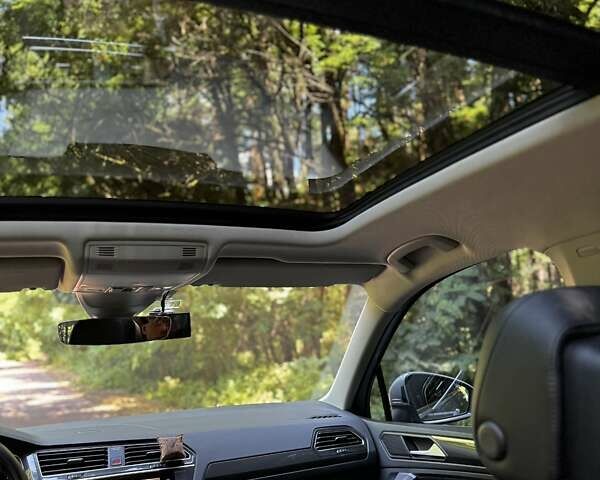 Серый Фольксваген Тигуан, объемом двигателя 1.98 л и пробегом 103 тыс. км за 31000 $, фото 17 на Automoto.ua