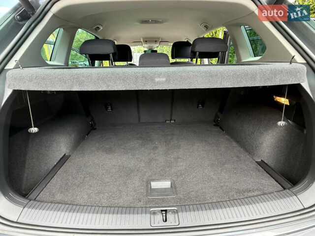 Сірий Фольксваген Тігуан, об'ємом двигуна 1.97 л та пробігом 250 тис. км за 25999 $, фото 64 на Automoto.ua