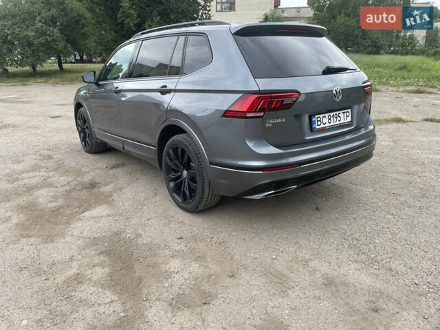 Серый Фольксваген Тигуан, объемом двигателя 1.98 л и пробегом 129 тыс. км за 23000 $, фото 7 на Automoto.ua