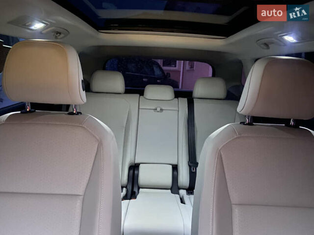 Серый Фольксваген Тигуан, объемом двигателя 2 л и пробегом 27 тыс. км за 26000 $, фото 12 на Automoto.ua