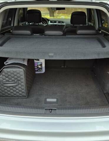 Сірий Фольксваген Тігуан, об'ємом двигуна 1.97 л та пробігом 113 тис. км за 29999 $, фото 15 на Automoto.ua