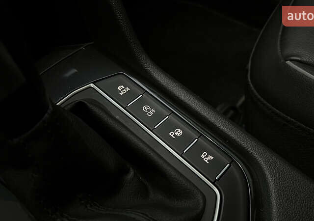 Серый Фольксваген Тигуан, объемом двигателя 2 л и пробегом 75 тыс. км за 29999 $, фото 26 на Automoto.ua