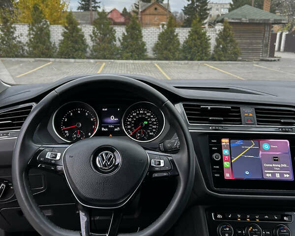 Сірий Фольксваген Тігуан, об'ємом двигуна 2 л та пробігом 98 тис. км за 22300 $, фото 11 на Automoto.ua