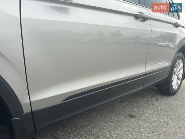 Серый Фольксваген Тигуан, объемом двигателя 1.97 л и пробегом 110 тыс. км за 24999 $, фото 58 на Automoto.ua