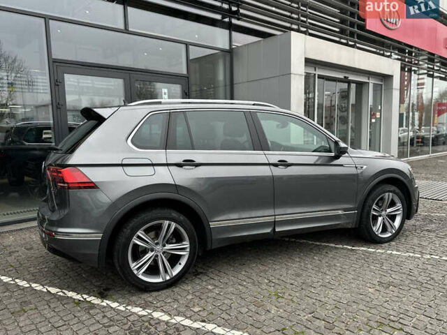 Серый Фольксваген Тигуан, объемом двигателя 1.97 л и пробегом 153 тыс. км за 27990 $, фото 11 на Automoto.ua