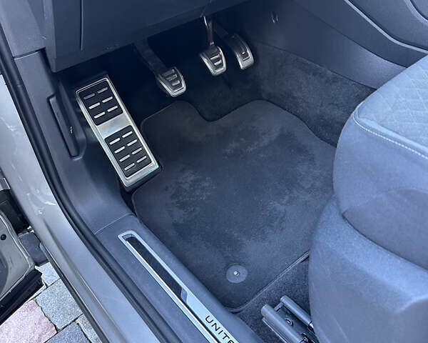 Серый Фольксваген Тигуан, объемом двигателя 1.97 л и пробегом 144 тыс. км за 26000 $, фото 10 на Automoto.ua