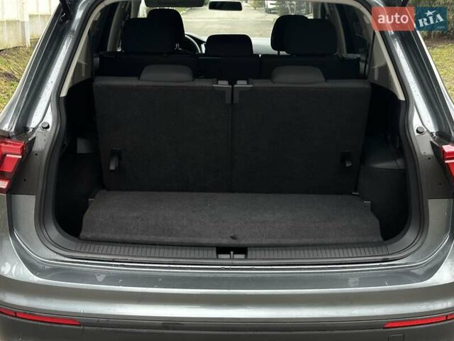 Серый Фольксваген Тигуан, объемом двигателя 2 л и пробегом 130 тыс. км за 19750 $, фото 16 на Automoto.ua