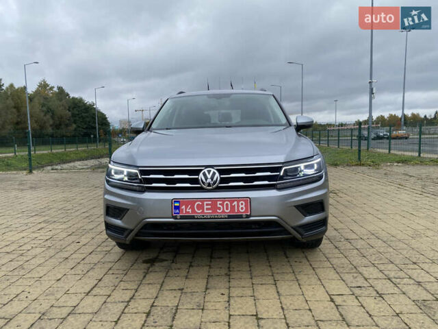 Серый Фольксваген Тигуан, объемом двигателя 2 л и пробегом 148 тыс. км за 19850 $, фото 12 на Automoto.ua