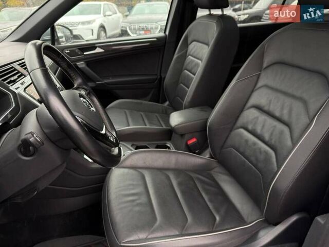 Серый Фольксваген Тигуан, объемом двигателя 1.98 л и пробегом 78 тыс. км за 27500 $, фото 12 на Automoto.ua