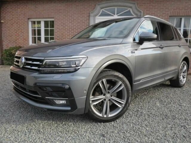 Сірий Фольксваген Тігуан, об'ємом двигуна 2 л та пробігом 35 тис. км за 21000 $, фото 2 на Automoto.ua