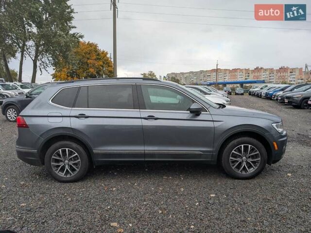 Серый Фольксваген Тигуан, объемом двигателя 1.98 л и пробегом 105 тыс. км за 17950 $, фото 12 на Automoto.ua