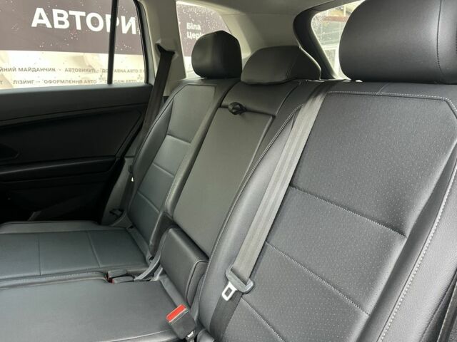 Серый Фольксваген Тигуан, объемом двигателя 2 л и пробегом 225 тыс. км за 18700 $, фото 19 на Automoto.ua