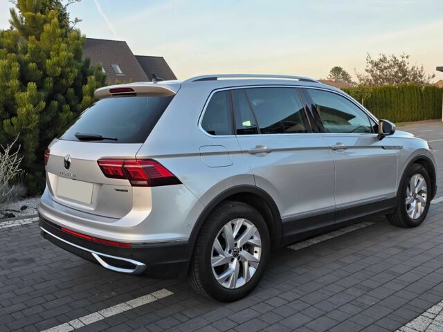 Серый Фольксваген Тигуан, объемом двигателя 2 л и пробегом 43 тыс. км за 14500 $, фото 4 на Automoto.ua