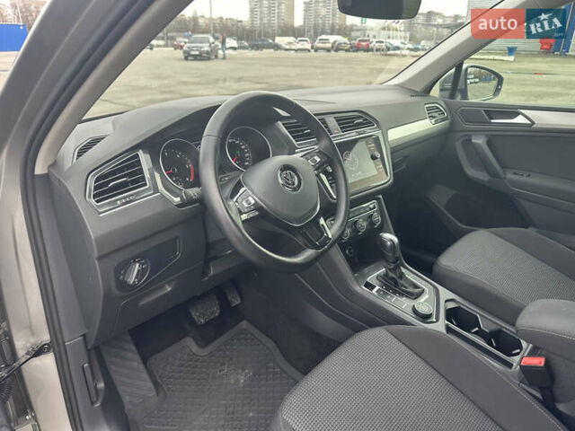 Серый Фольксваген Тигуан, объемом двигателя 1.97 л и пробегом 110 тыс. км за 24999 $, фото 89 на Automoto.ua