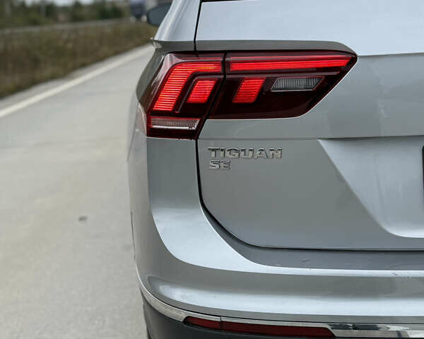 Серый Фольксваген Тигуан, объемом двигателя 1.98 л и пробегом 147 тыс. км за 22500 $, фото 4 на Automoto.ua