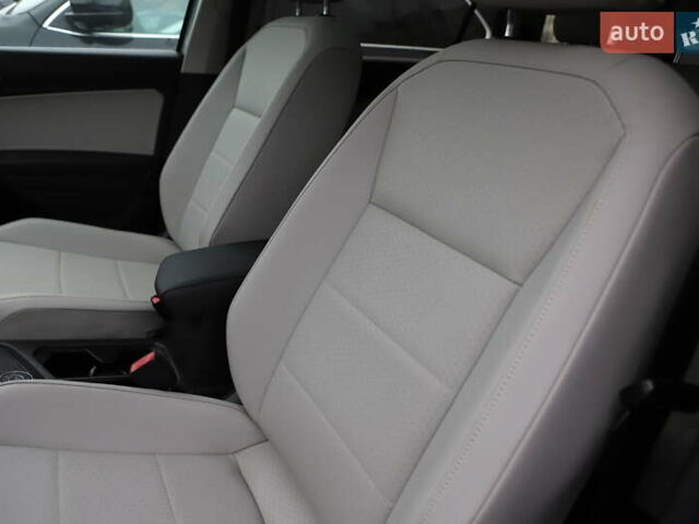 Сірий Фольксваген Тігуан, об'ємом двигуна 1.98 л та пробігом 110 тис. км за 11899 $, фото 31 на Automoto.ua