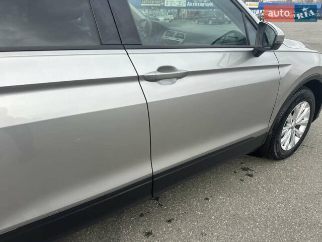 Серый Фольксваген Тигуан, объемом двигателя 1.97 л и пробегом 110 тыс. км за 24999 $, фото 24 на Automoto.ua