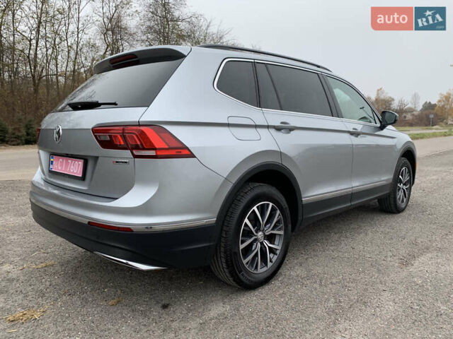 Сірий Фольксваген Тігуан, об'ємом двигуна 2 л та пробігом 130 тис. км за 20700 $, фото 5 на Automoto.ua