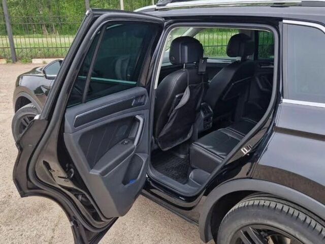 Серый Фольксваген Тигуан, объемом двигателя 2 л и пробегом 97 тыс. км за 11000 $, фото 7 на Automoto.ua