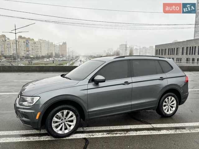 Серый Фольксваген Тигуан, объемом двигателя 2 л и пробегом 65 тыс. км за 18200 $, фото 9 на Automoto.ua