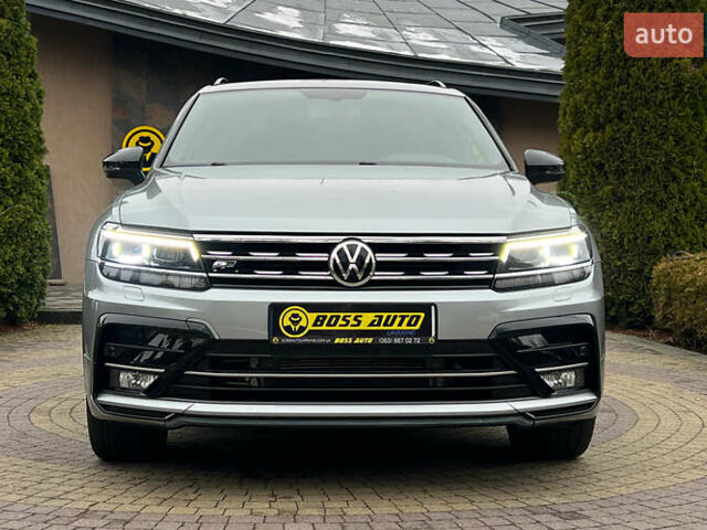 Серый Фольксваген Тигуан, объемом двигателя 1.98 л и пробегом 101 тыс. км за 23900 $, фото 2 на Automoto.ua