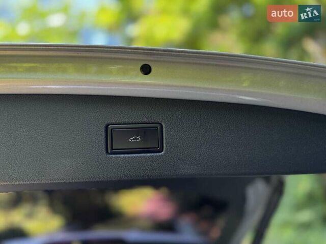 Серый Фольксваген Тигуан, объемом двигателя 1.98 л и пробегом 103 тыс. км за 31000 $, фото 27 на Automoto.ua