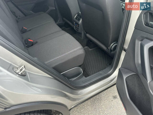 Серый Фольксваген Тигуан, объемом двигателя 1.97 л и пробегом 110 тыс. км за 24999 $, фото 77 на Automoto.ua