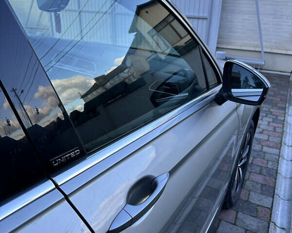 Серый Фольксваген Тигуан, объемом двигателя 1.97 л и пробегом 144 тыс. км за 26000 $, фото 14 на Automoto.ua