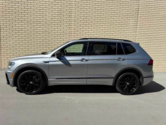 Серый Фольксваген Тигуан, объемом двигателя 2 л и пробегом 40 тыс. км за 10000 $, фото 4 на Automoto.ua