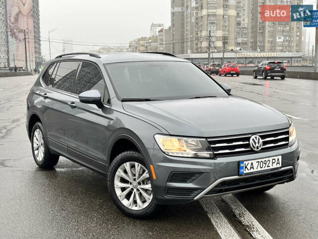 Серый Фольксваген Тигуан, объемом двигателя 2 л и пробегом 65 тыс. км за 18200 $, фото 11 на Automoto.ua
