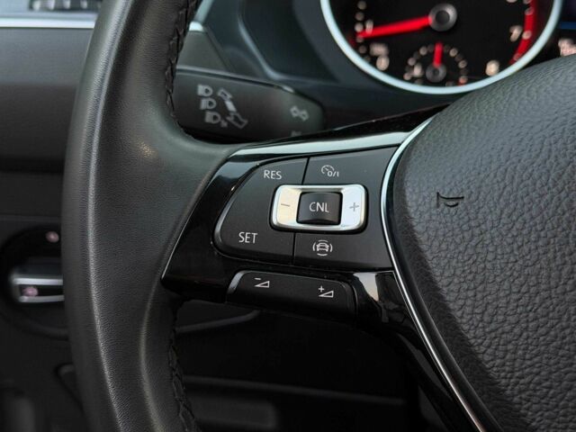 Серый Фольксваген Тигуан, объемом двигателя 2 л и пробегом 103 тыс. км за 19000 $, фото 19 на Automoto.ua