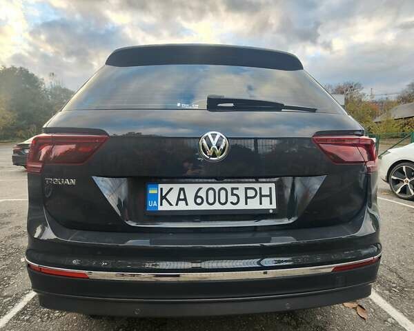 Фольксваген Тігуан 2020 у Києві на Automoto.ua Сірий Фольксваген Тігуан, об'ємом двигуна 1.98 л та пробігом 119 тис. км за 26700 $, фото 8 на Automoto.ua
