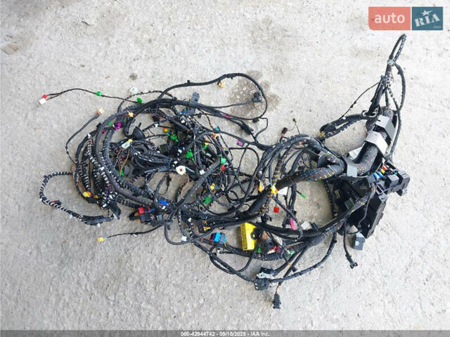 Серый Фольксваген Тигуан, объемом двигателя 0 л и пробегом 42 тыс. км за 5000 $, фото 15 на Automoto.ua