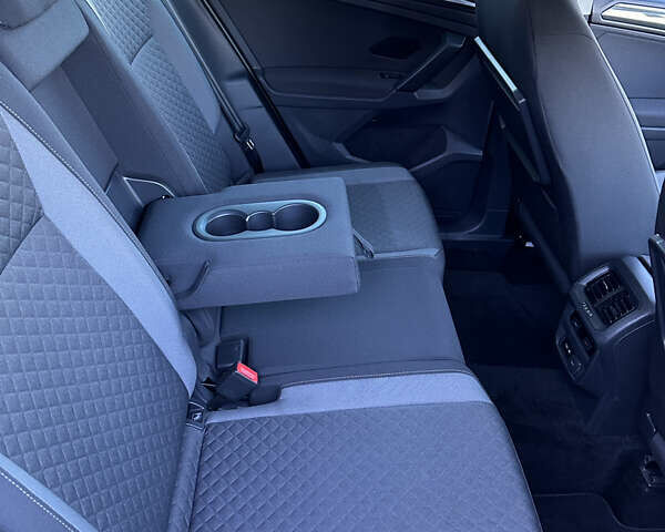 Серый Фольксваген Тигуан, объемом двигателя 1.97 л и пробегом 144 тыс. км за 26000 $, фото 17 на Automoto.ua