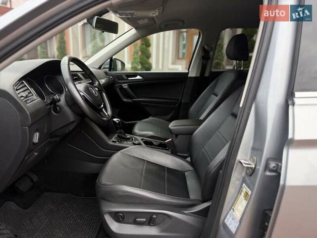 Сірий Фольксваген Тігуан, об'ємом двигуна 1.98 л та пробігом 173 тис. км за 16999 $, фото 34 на Automoto.ua