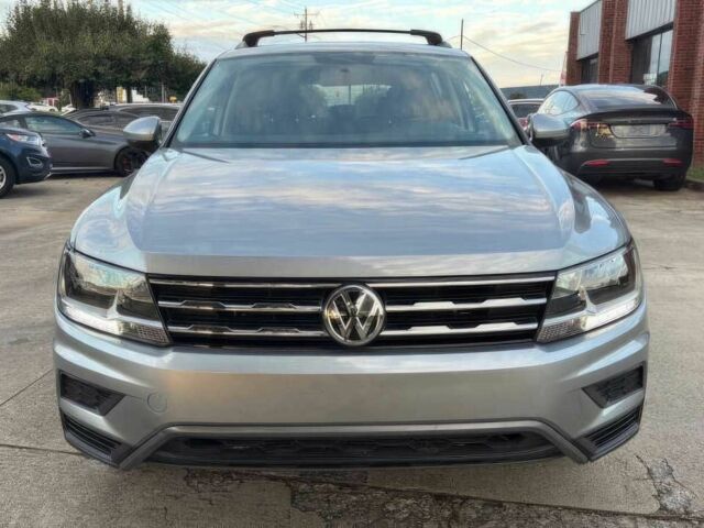 Сірий Фольксваген Тігуан, об'ємом двигуна 2 л та пробігом 34 тис. км за 12000 $, фото 1 на Automoto.ua