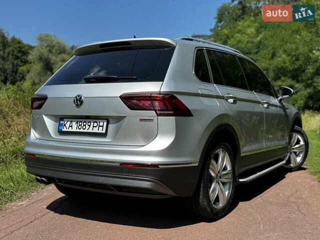 Серый Фольксваген Тигуан, объемом двигателя 1.98 л и пробегом 103 тыс. км за 31000 $, фото 4 на Automoto.ua