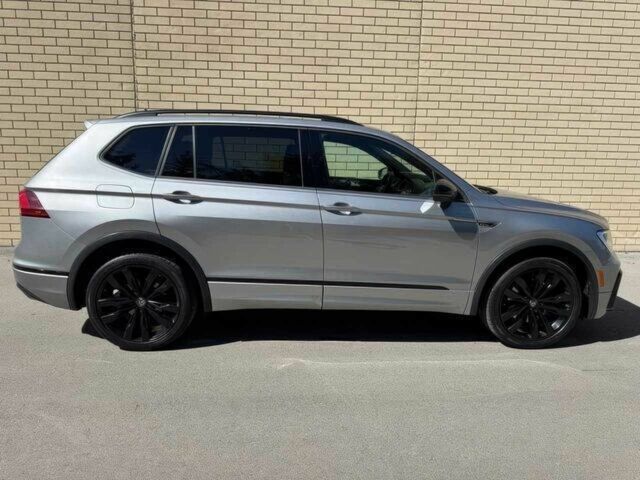 Серый Фольксваген Тигуан, объемом двигателя 2 л и пробегом 40 тыс. км за 10000 $, фото 8 на Automoto.ua