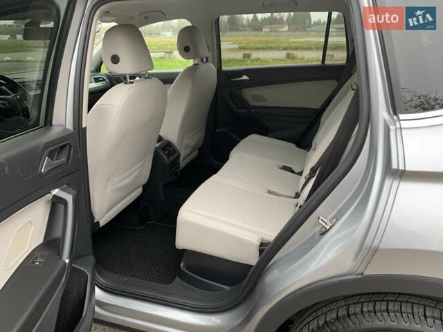 Сірий Фольксваген Тігуан, об'ємом двигуна 2 л та пробігом 130 тис. км за 20700 $, фото 9 на Automoto.ua