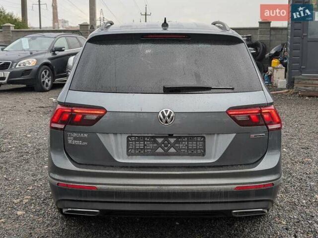 Серый Фольксваген Тигуан, объемом двигателя 1.98 л и пробегом 105 тыс. км за 17950 $, фото 17 на Automoto.ua